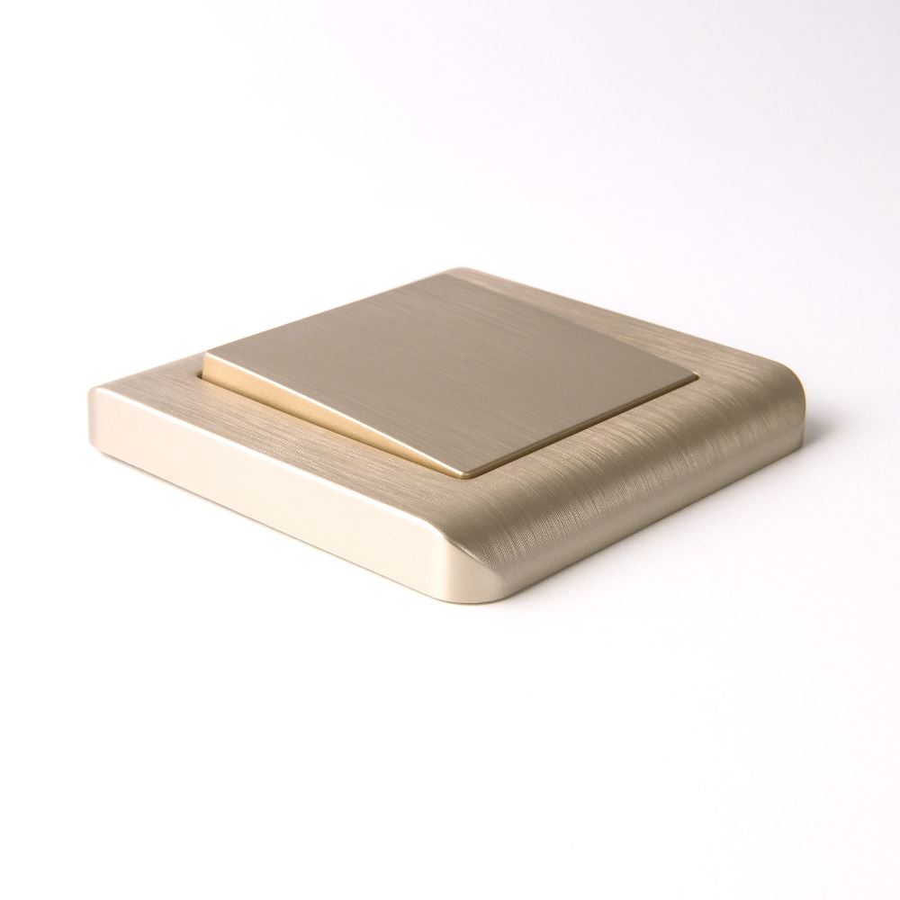 Рамка из поликарбоната Werkel Stream на 1 пост Шампань W0012111 — изображение 2