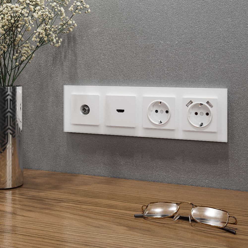 Рамка стеклянная Werkel Favorit на 4 поста Белый матовый W0041105 — изображение 2