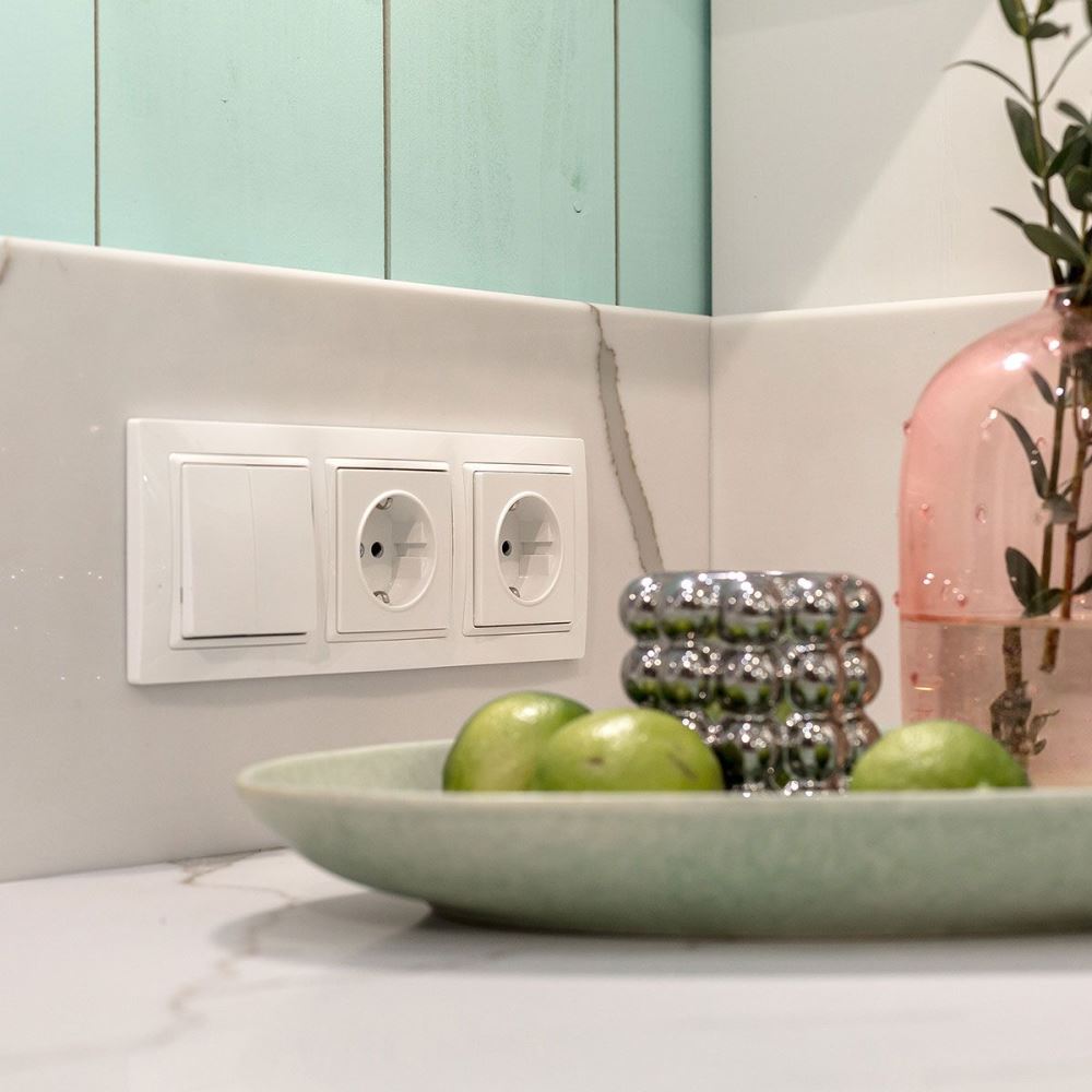 Выключатель двухклавишный встраиваемый Werkel Белый W1120001 — изображение 2