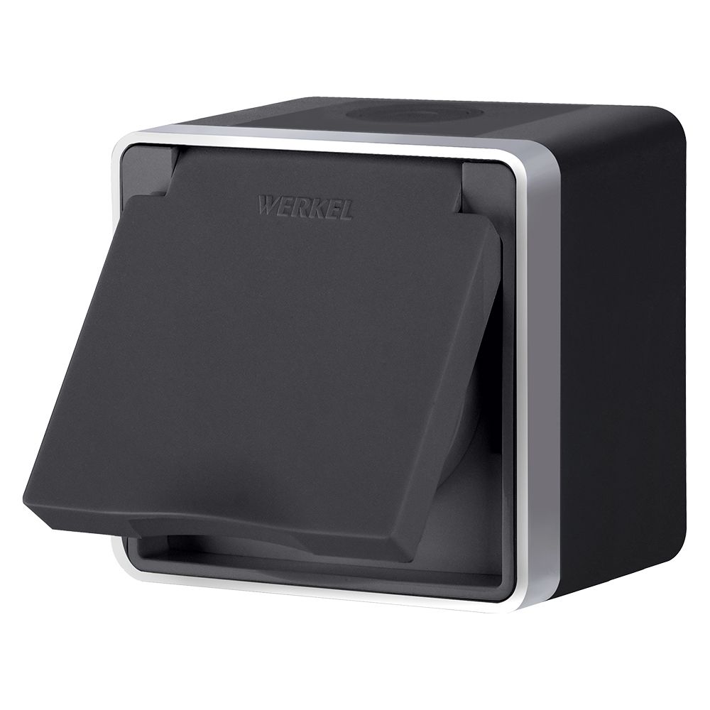 Розетка накладная влагозащищенная Werkel Gallant с заземлением, шторками и защитной крышкой Черный / Серебро W5071234